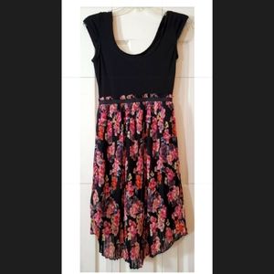 Xileration high-low womens dress Medium black tank top flower design bottom